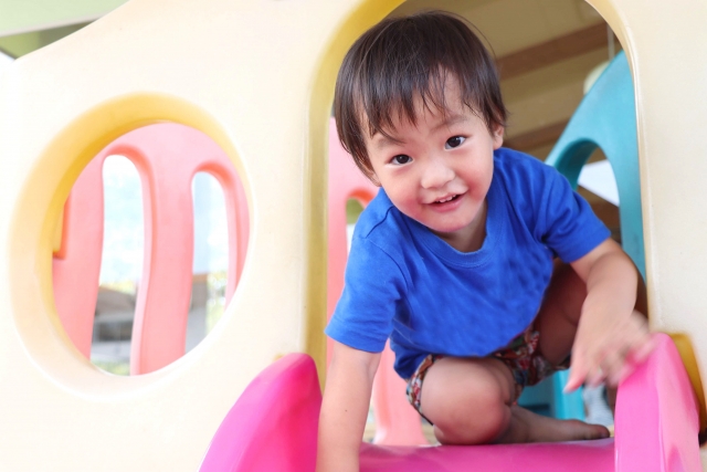 保育園 幼稚園で歌える歌 年齢別におすすめの曲を紹介 保育のひきだし こどもの可能性を引き出すアイデア集